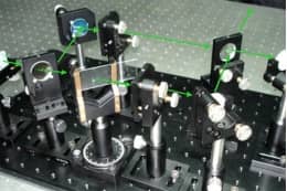 Обучающий набор по конструированию интерферометров, модель EDB-06